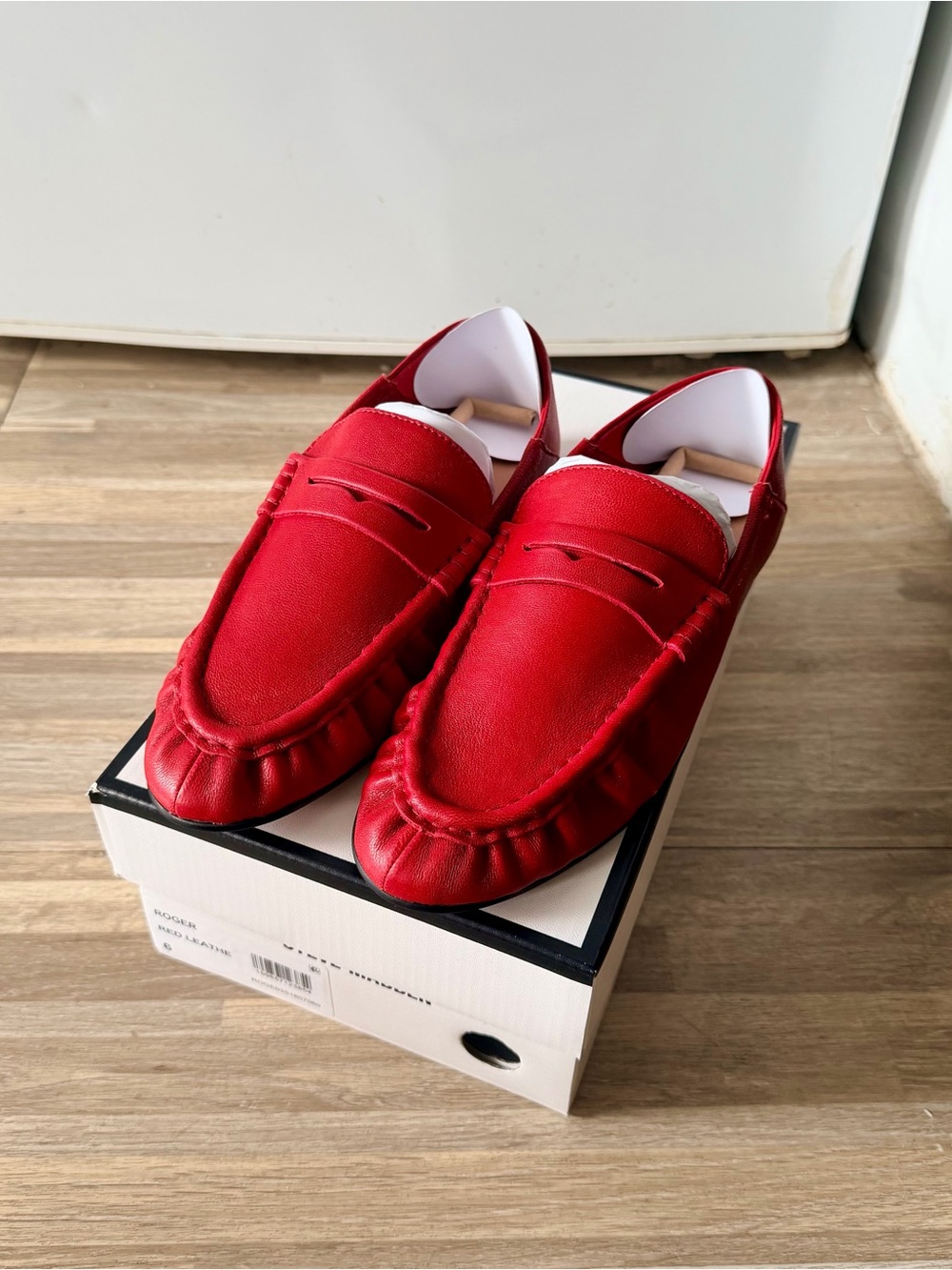 Steve Madden Roger red leather loafer, women’s size 6 NEW
